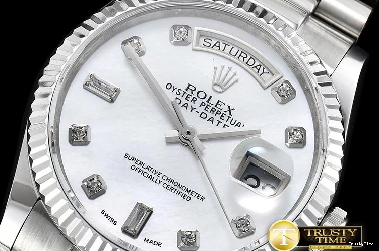0726 SoftTouch RDD0214A – DayDate 36mm 681